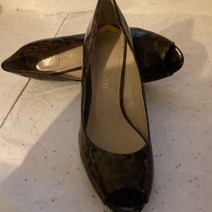 Leapord wedges